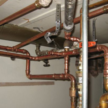 Work on Plumbing to Avoid Leakage in the House